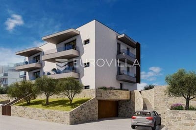 /international/hr/trogir-split-dalmatia-county-310102715393/