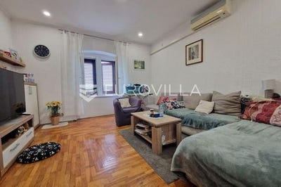 /international/hr/buje-istria-county-120095296463/