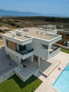 /international/hr/novalja-lika-senj-county-310103557544/