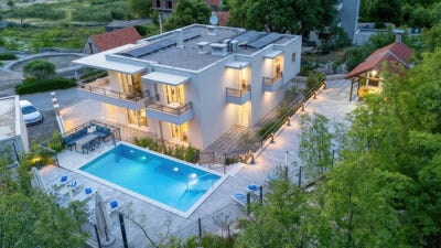 /international/hr/zagvozd-split-dalmatia-county-310109172987/