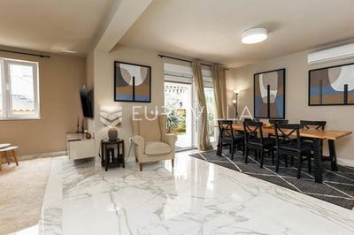 /international/hr/pula-istria-county-310108595552/