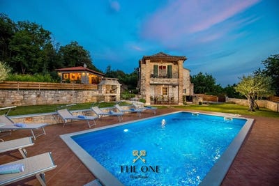 /international/hr/tinjan-istria-county-310099419948/