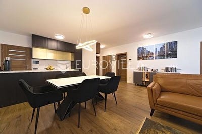 /international/hr/osijek-osijek-baranja-county-310108488181/