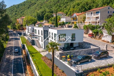 /international/hr/opatija-primorje-gorski-kotar-county-310099416051/