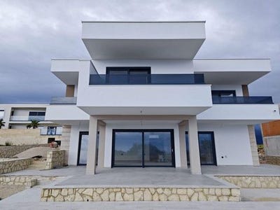 /international/hr/karlobag-lika-senj-county-120093507082/