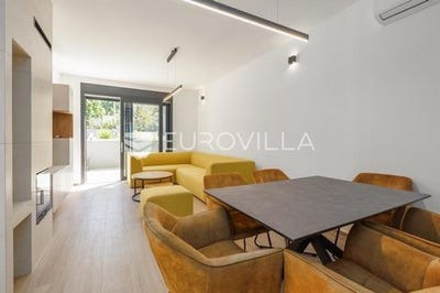 /international/hr/porec-istria-county-310108187343/