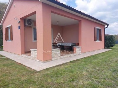 /international/hr/liznjan-istria-county-310100363991/