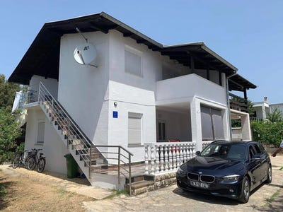 /international/hr/petrcane-zadar-county-310103487045/