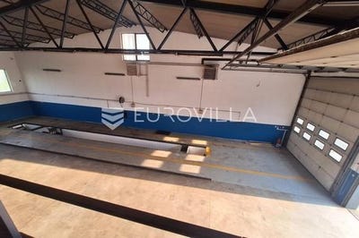 /international/hr/karlovac-karlovac-county-310106579409/