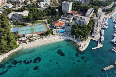 /international/hr/split-split-dalmatia-county-310107374344/