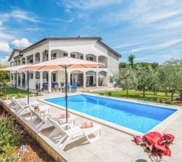 /international/hr/porec-istria-county-310108779557/?lang=th