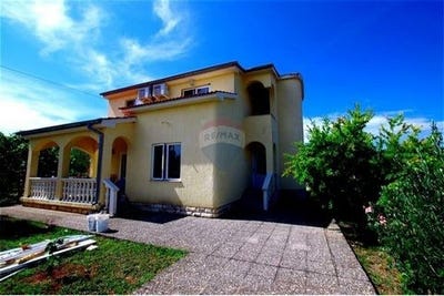 /international/hr/preko-zadar-county-310106488989/