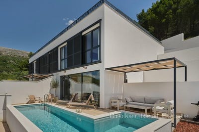 /international/hr/podstrana-split-dalmatia-county-310108648981/