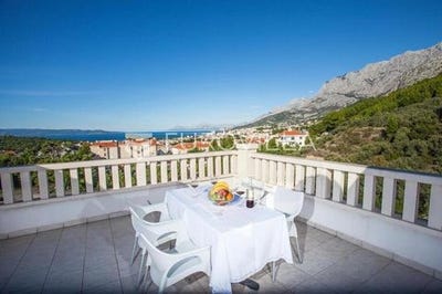 /international/hr/makarska-split-dalmatia-county-120096489620/