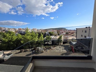 /international/hr/makarska-split-dalmatia-county-310105188757/