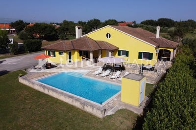 /international/hr/zadar-zadar-county-310108089154/