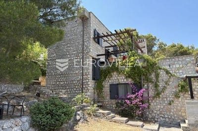 /international/hr/sibenik-sibenska-ulica-310100638743/