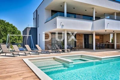 /international/hr/vodnjan-istria-county-310107814930/