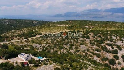 /international/hr/postira-split-dalmatia-county-310098837399/
