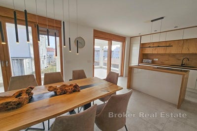 /international/hr/katel-novi-split-dalmatia-county-310107218828/