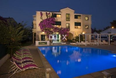 /international/hr/novalja-lika-senj-county-310104803180/