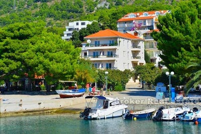 /international/hr/makarska-split-dalmatia-county-310107219720/