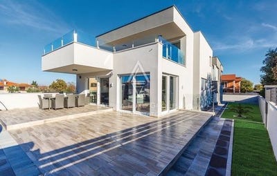 /international/hr/liznjan-istria-county-310100363055/