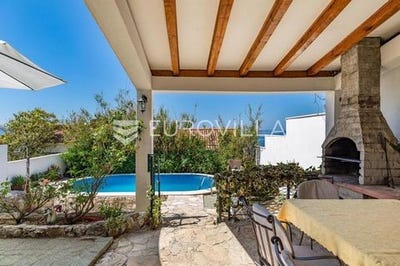 /international/hr/makarska-split-dalmatia-county-310105947949/