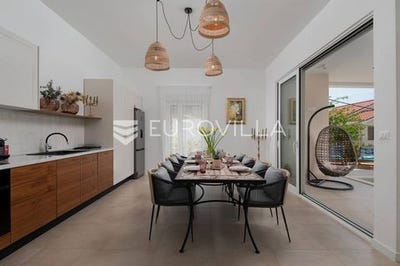 /international/hr/solin-split-dalmatia-county-120084495486/