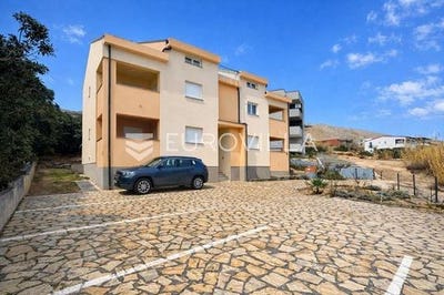/international/hr/pag-lika-senj-county-310106139267/