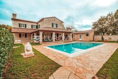/international/hr/pula-istria-county-310107977158/
