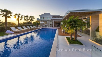 /international/hr/pag-zadar-county-310107218823/