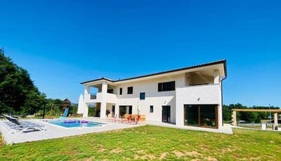 /international/hr/labin-istria-county-120090894341/
