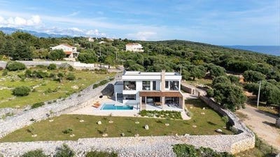 /international/hr/karlobag-lika-senj-county-120093012689/