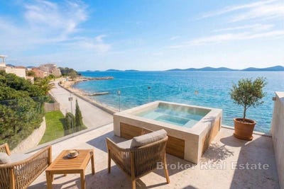 /international/hr/pag-zadar-county-310107626471/
