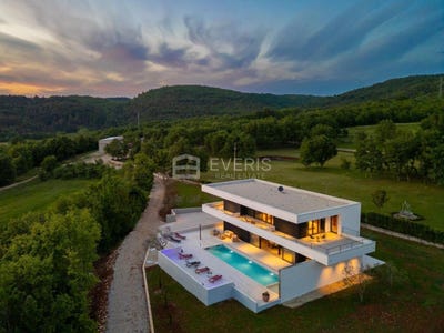 /international/hr/groznjan-istria-county-310101336182/?lang=en