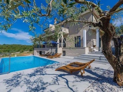 /international/hr/novigrad-istria-county-310100364190/