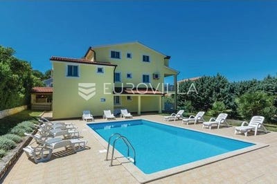 /international/hr/porec-istria-county-120085602438/