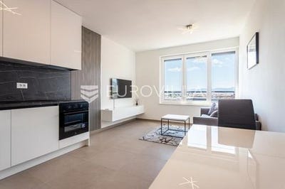 /international/hr/split-split-dalmatia-county-310101391559/