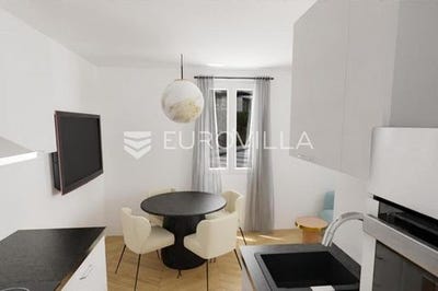 /international/hr/split-split-dalmatia-county-120092389860/