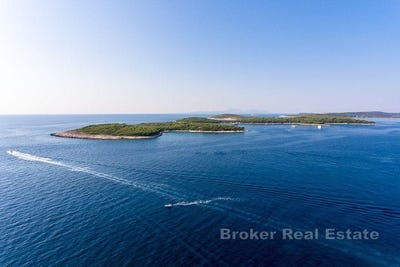 /international/hr/hvar-split-dalmatia-county-310107218555/