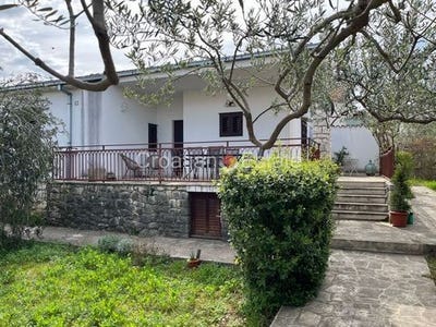 /international/hr/supetar-split-dalmatia-county-310101903376/