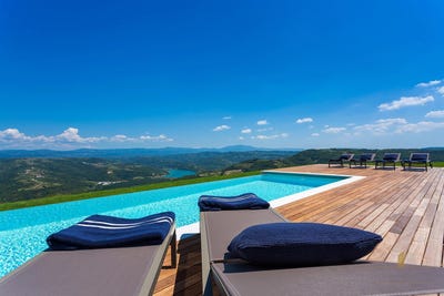 /international/hr/motovun-istria-county-310097614181/