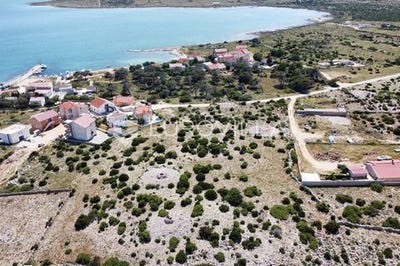 /international/hr/pag-lika-senj-county-310105303535/