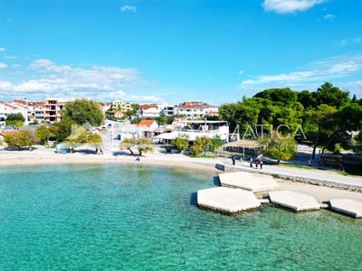 /international/hr/vodice-vodice-istria-county-310103638295/