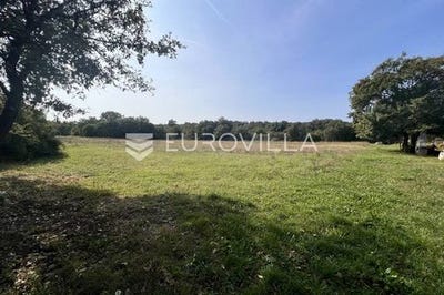 /international/hr/pula-istria-county-120087683636/