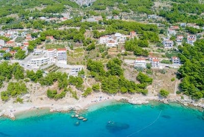 /international/hr/omis-split-dalmatia-county-310103061573/