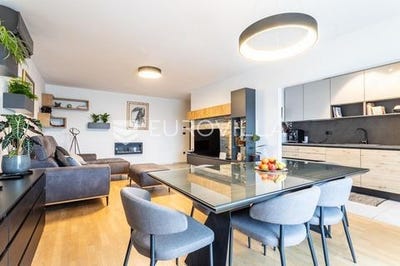 /international/hr/solin-split-dalmatia-county-310101376695/