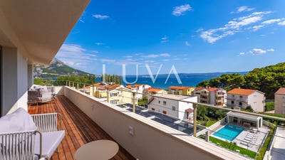 /international/hr/dugi-rat-split-dalmatia-county-310099341047/