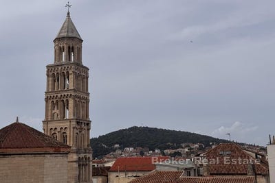 /international/hr/grad-split-dalmatia-county-310107218749/